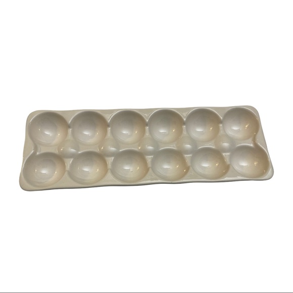 Rae Dunn Free Range 1 Dozen Egg Holder - Picture 3 of 4